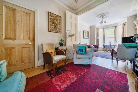 1294907-24-6827510c2252c-ARW .jpg