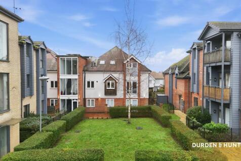 Chigwell Heights
