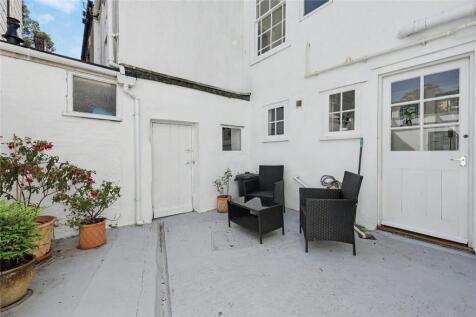 Rear Courtyard