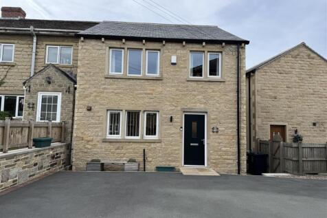 3 Bedroom Terraced in HD8 9DU