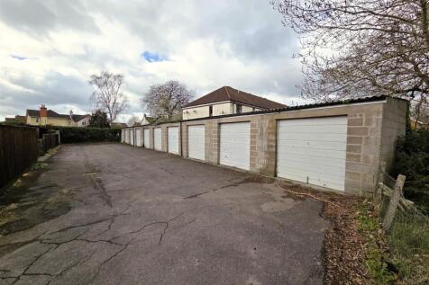 Garages at Queens Road - Main.jpg