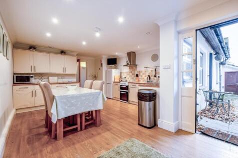 2 Croft Cottage &amp; Studio