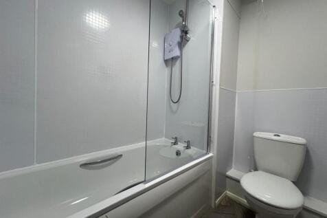 Bathroom. .jpg