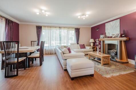 Living and Dining Room
