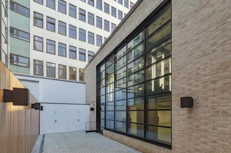 Christopher Yard__Private Entrance.jpg