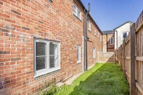 7C Warwick Street