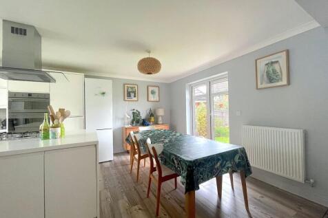 Living Room/Dining Room/Kitchen (3)