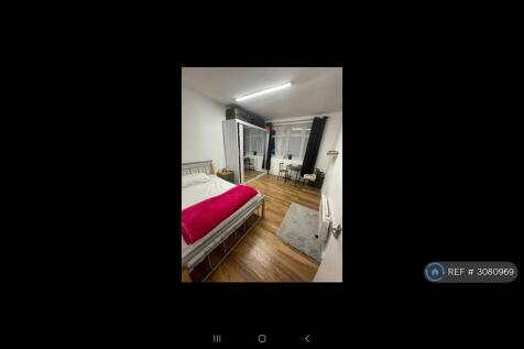 1 Bedroom Flat in TW3 4EA
