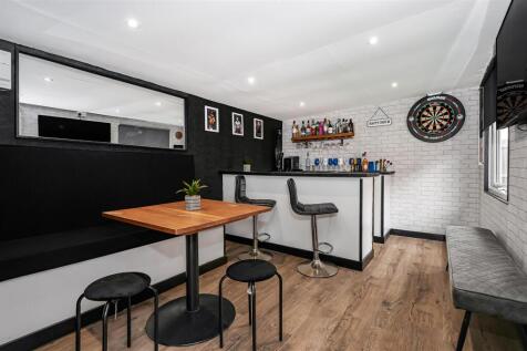 16 Ella Drive26.jpg
