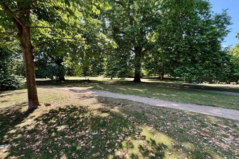 Park Opposite
