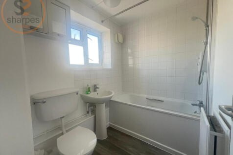 WhatsApp Image 2025-11-18 at 15.09.54.jpeg