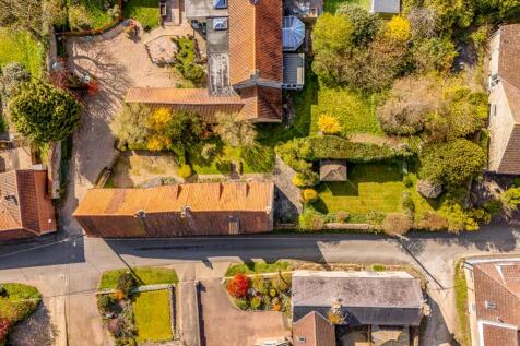 2 Club Yard (Harmston)-4