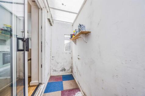 26 Farlington Road, Copnor-Small-PorticoMarketing-