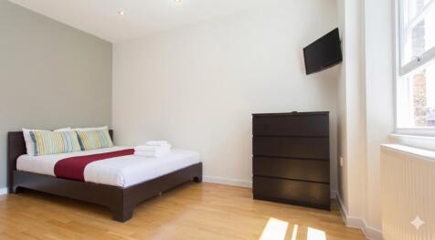 STUDENT LET - Modern furnished studio, with separte kitchenette and a sleek, private en-suite shower room.All bills included Available 3rd September 2026