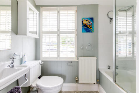 64db43553b1e0_Merlin¿s View-8