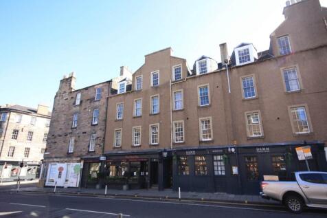 We are delighted to offer for lease this 1 bedroom, top floor flat, situated in the heart of Edinburgh University's student area, very close to Nicholson Street.