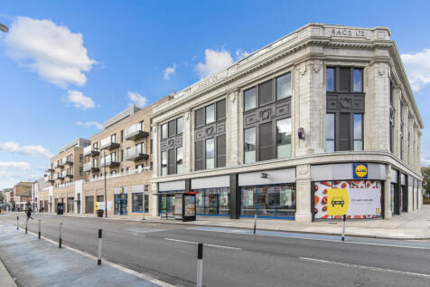 Raffles Court in the heart of Tooting Broadway. A brand new exciting development comprising of luxurious flats with open plan living room with stylish kitchen. The property also contains two bedrooms,