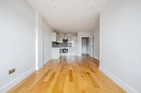 1347547-5-68b16d3...