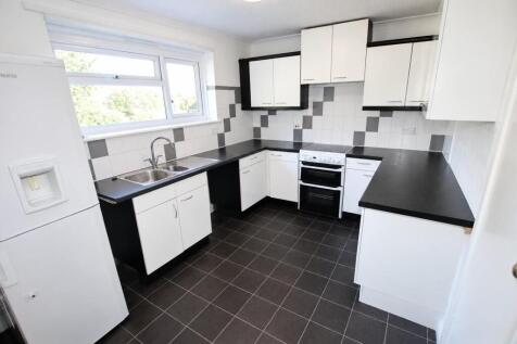 Flatford Drive 80 - Kitchen 1