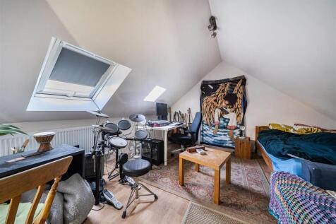 Annexe / Studio Room