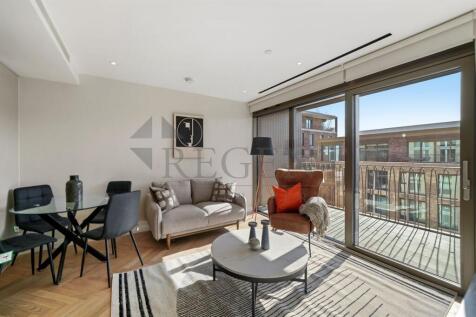 Regent are proud to present this charming one-bedroom apartment in the heart of the newly built Saxon House, part of the famous King's Road Park development, SW6. Would you prefer to communicate on We