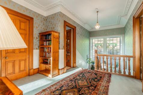 5 bed, 3 bath Detached in Glasgow - Photo 23