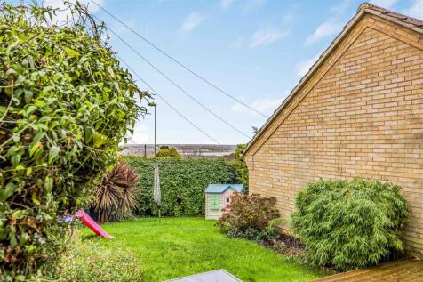1 Caer Peris View, Portchester-Small-PorticoMarket