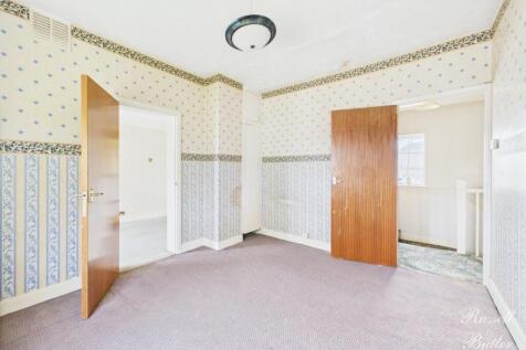 CAM02127G0-PR0326-STILL018