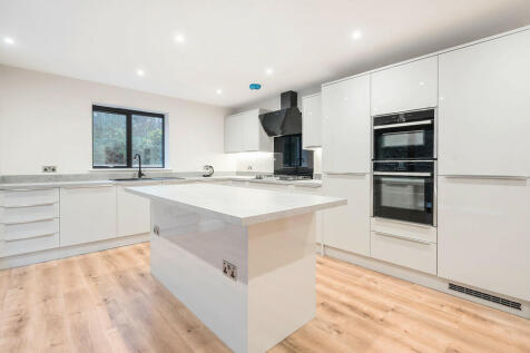 Kichen/Dining Roo...