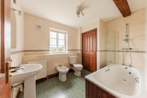 Ensuite Bedroom One (1)