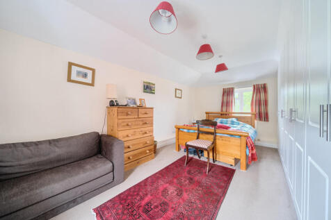 1303766-2-6841de8...