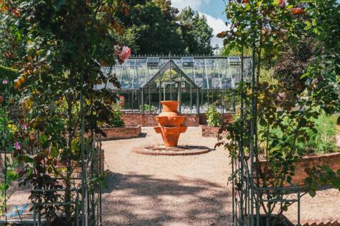 Greenhouse Garden