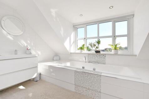 2nd Floor Ensuite