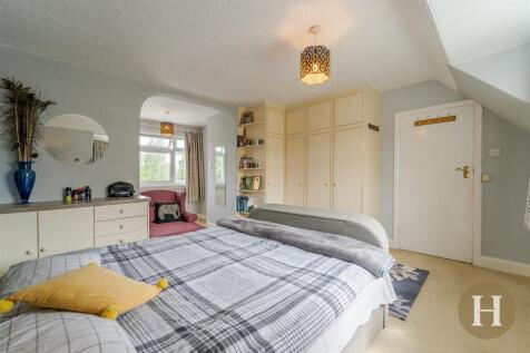 Hadleigh Estate Agents-28.jpg