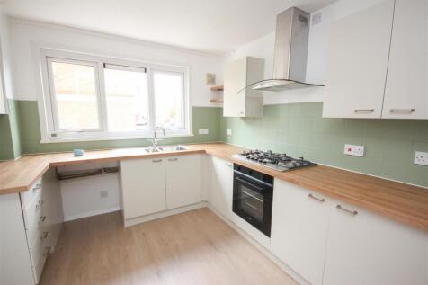 kitchen 2.JPG