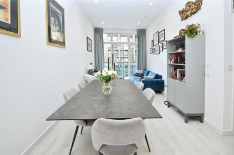 Living Room/Kitchen