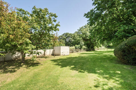 1311664-15-685572...