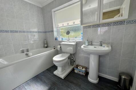 En-Suite Bathroom/WC