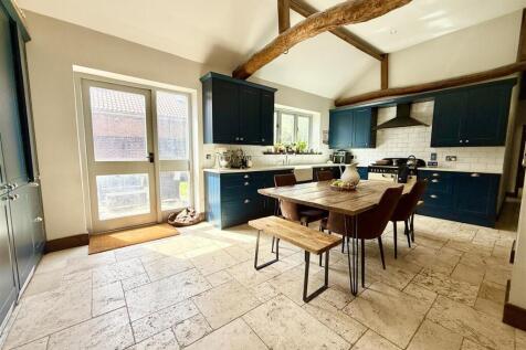 kitchen dining day room