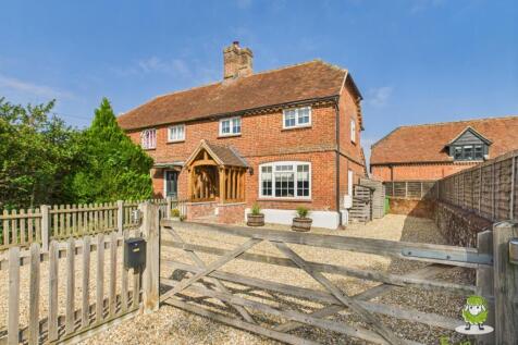 EweMove Basingstoke Estate Agents 17 Vyne Road