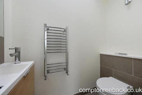 CR - Flat 3, Elgin Avenue - 13 (1).jpg