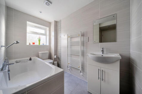 1384608-10-692044...