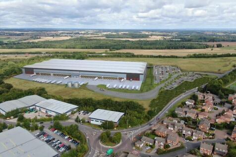 Distribution Warehouse to rent in garforth