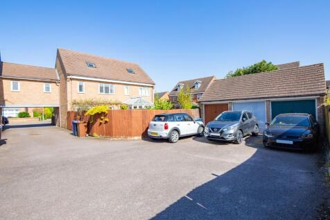 Garage & Driveway