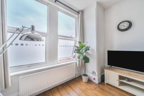 1359265-12-68d657...