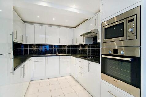 8100883-kitchen01...