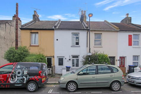 2 bed terraced house for rent in Cross Street, Worthing, BN11 1UP