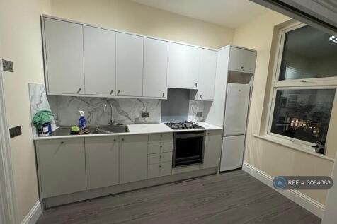 1 Bedroom Flat in SW15 1LY