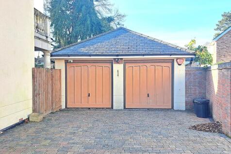 Double Garage