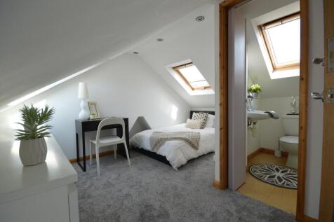 4 Bedroom Terraced in PL4 6PT